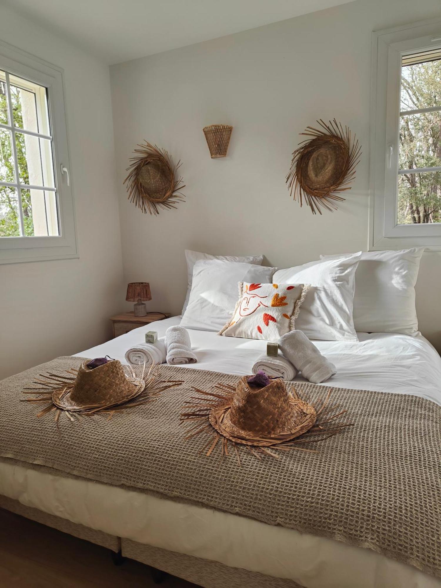 Villa Handres Nans-les-Pins Extérieur photo